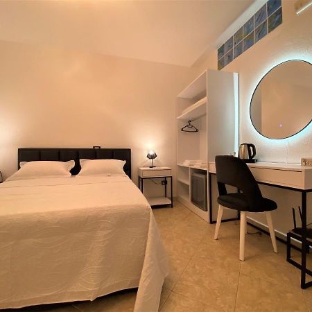 Ferienwohnung The White Corner Durrës Exterior foto