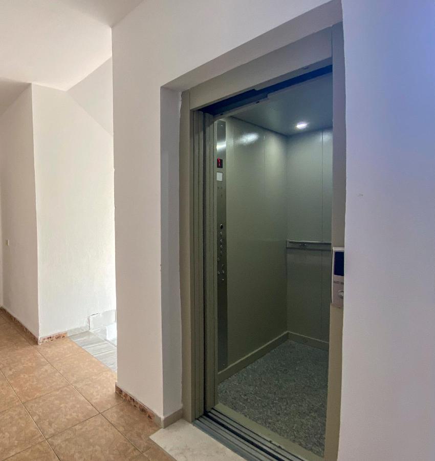 Ferienwohnung The White Corner Durrës Exterior foto