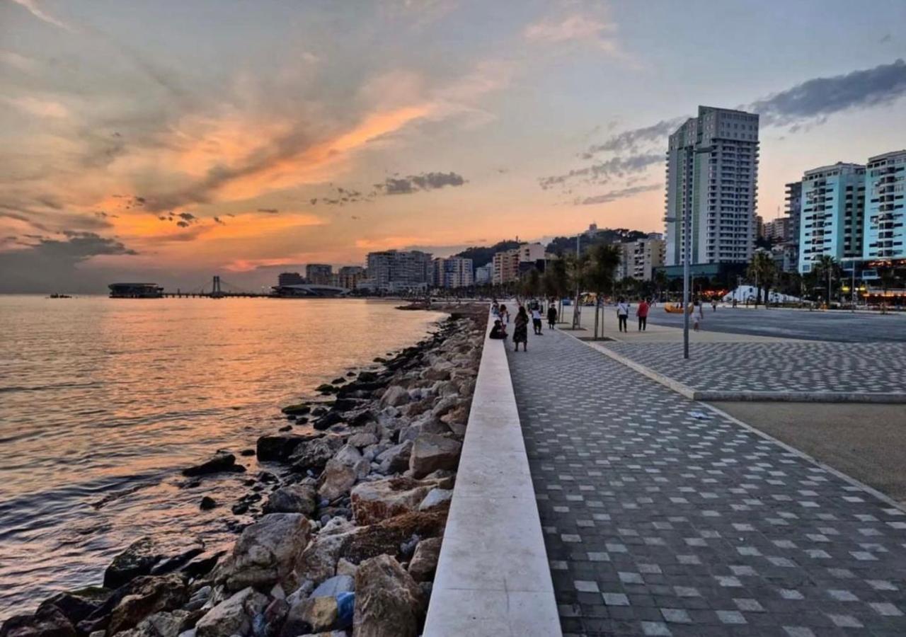 Ferienwohnung The White Corner Durrës Exterior foto